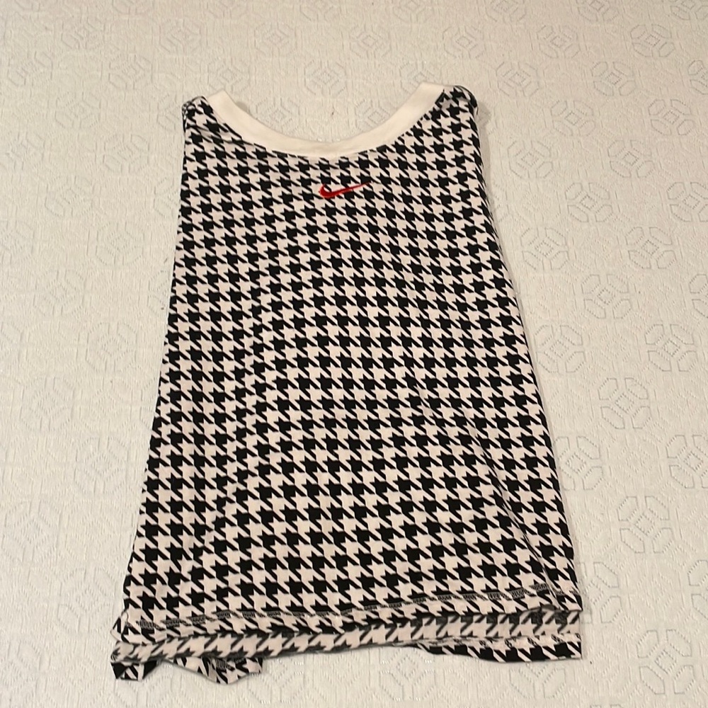 Nike Houndstooth Crop Top